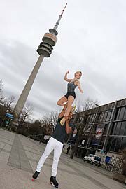 Preview "Time" von Holiday on Ice in der Olympia Eislaufhalle mit Annette Dytrt und Yannick Bonheur (©Foto: Martin Schmitz)